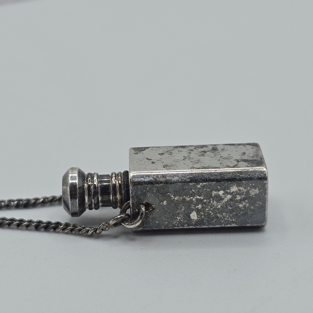 VTG Gothic Silver Tone Mini Perfume Medicine Bottle Pendant Necklace 24" - Picture 9 of 15